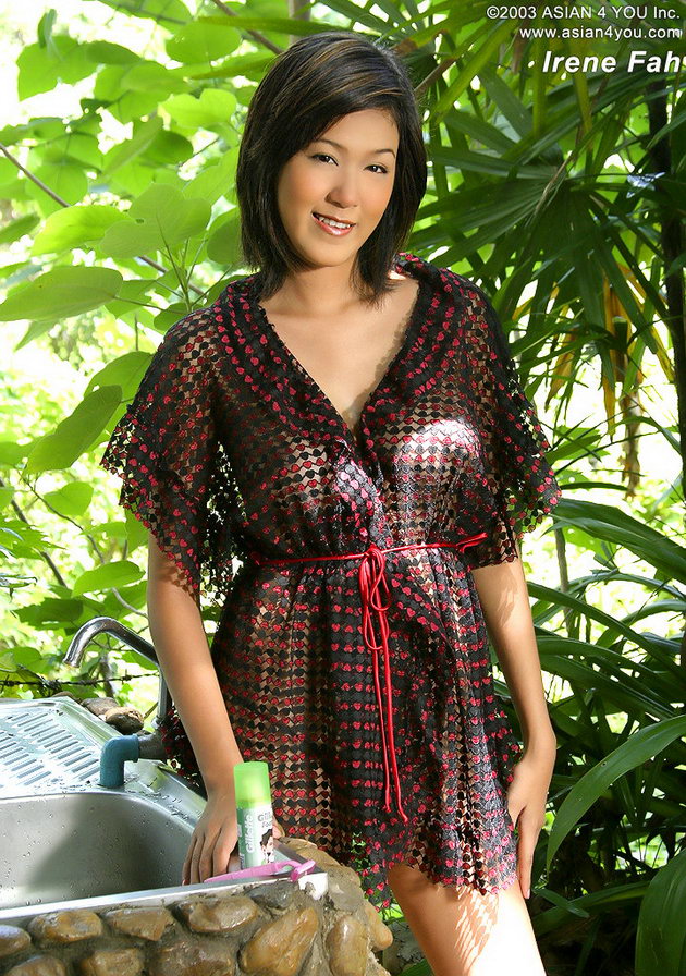 iren04a001.jpg